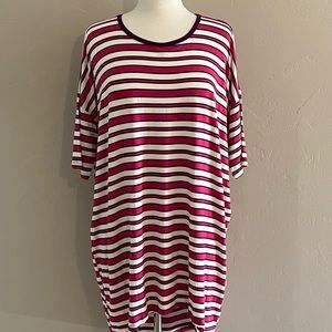 LuLaRoe “Irma” Tunic